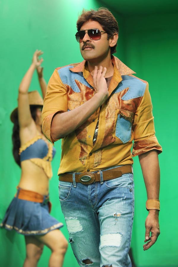 Pravarakyudu Movie - Jagapathi Babu,Priyamani Stills - 32 / 47 photos